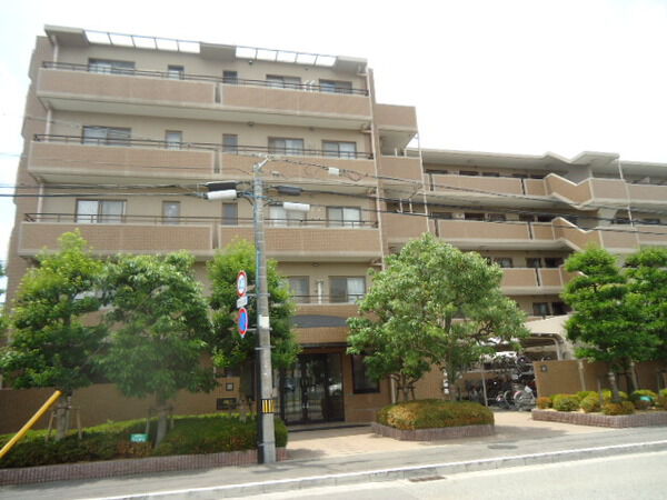【ステイツ西宮若草町】外観
