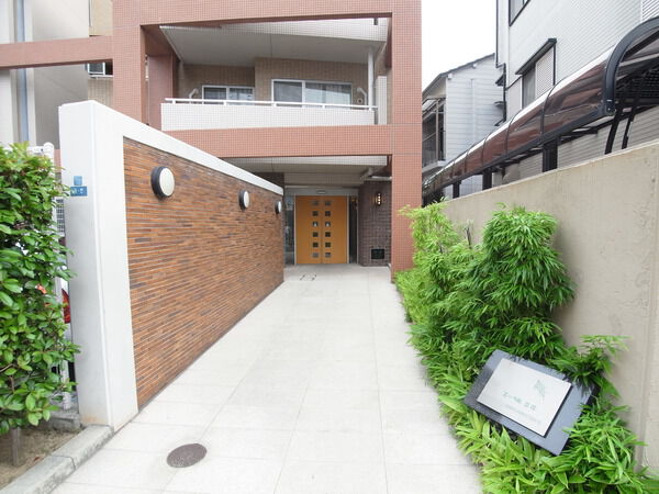 【エーベル立花】エントランス