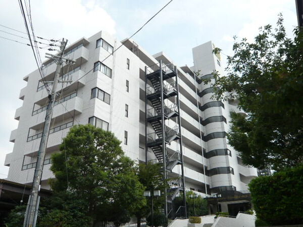 【ライオンズマンション豊中少路】外観