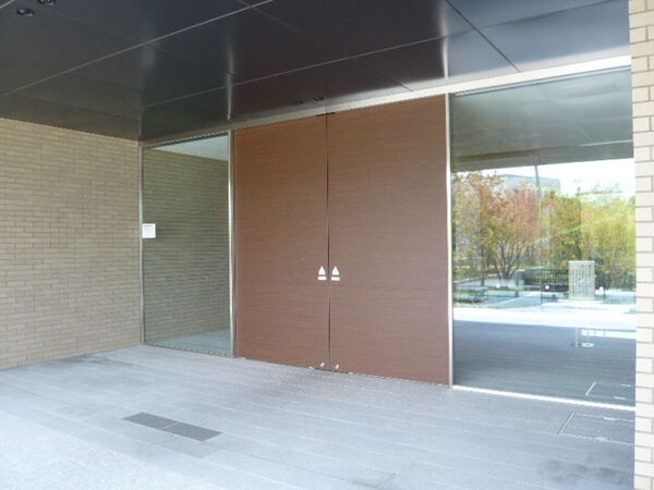 【千里中央エアヒルズ】エントランス