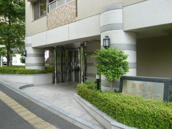 【津雲台アーバンライフ】アプローチ 【津雲台アーバンライフ】アプローチ