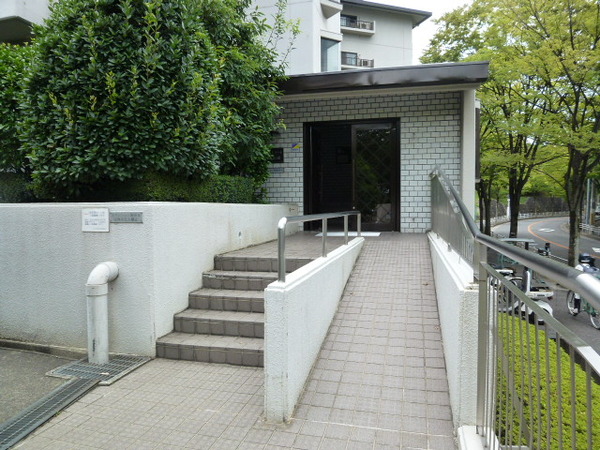 【ローレルコート千里山田】アプローチ 【ローレルコート千里山田】アプローチ