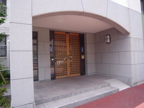 【千里王子高層住宅】エントランス 【千里王子高層住宅】エントランス