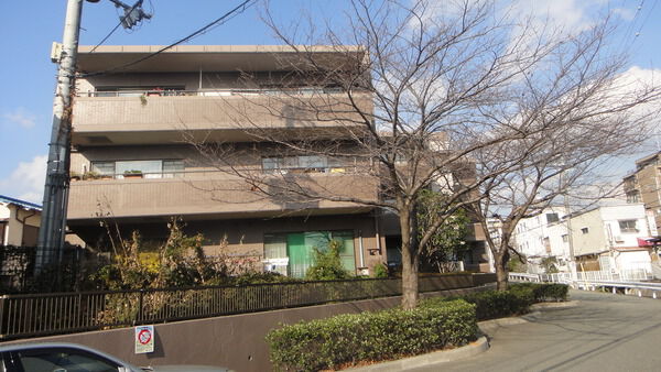 ベルシャトゥ豊中上野東 1枚目 ベルシャトゥ豊中上野東