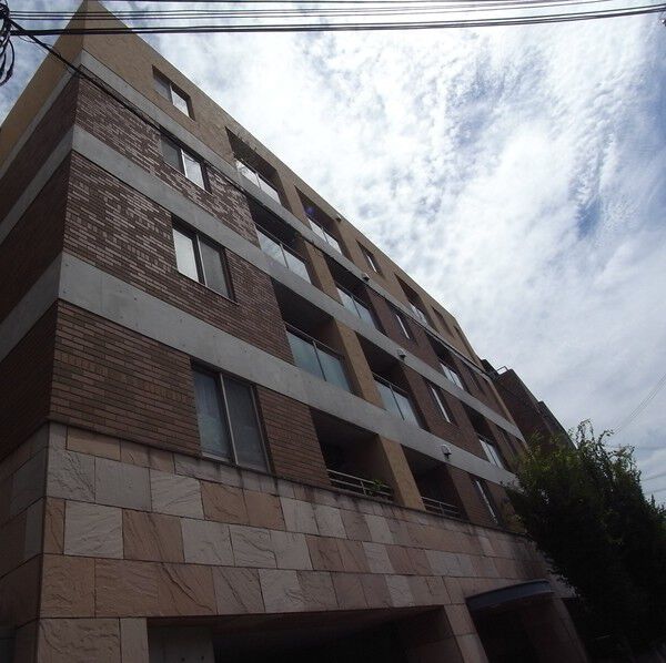 【コムグレイス豊中北桜塚】外観