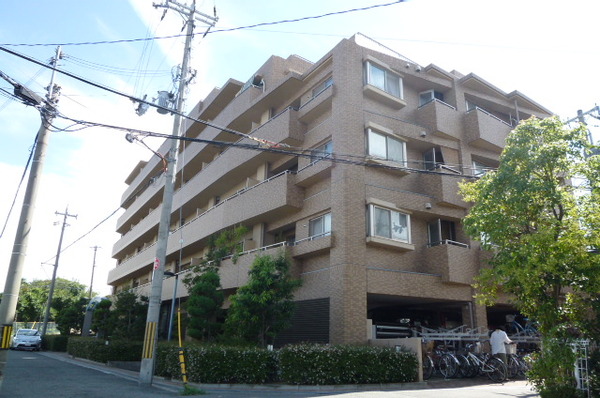 【エーベル刀根山】外観