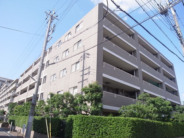 ファミール高槻北園町