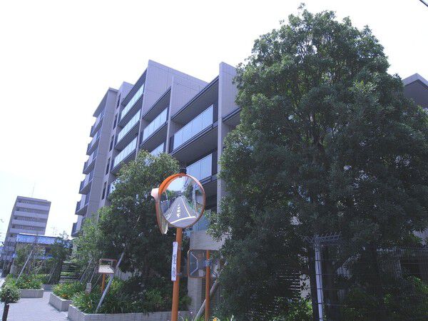 【ユニハイム茨木春日】建物外観 【ユニハイム茨木春日】建物外観