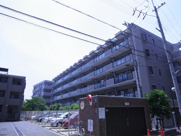 【ステイツ茨木奈良町】外観