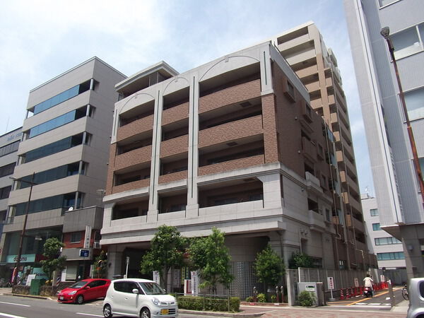 【エスバイエルクラスタ茨木】建物外観