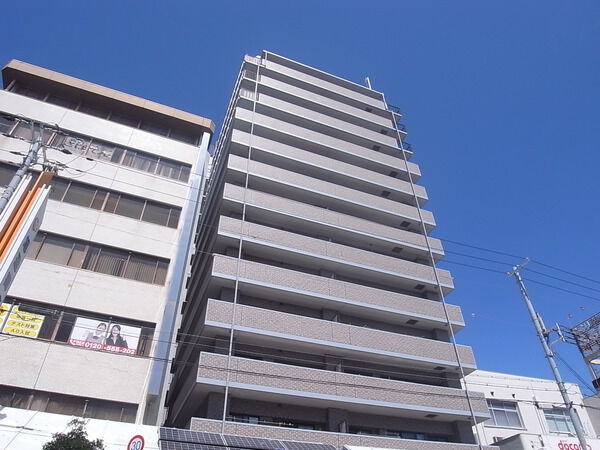 エスリード吹田駅前