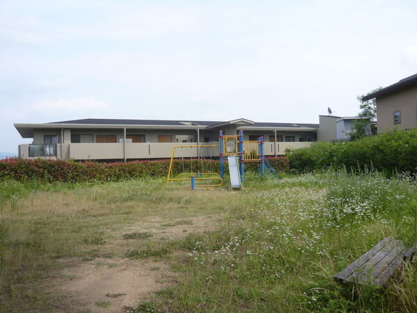 【ラプレステヴィラあやめ池】あやめ池南八丁目第二号街区公園