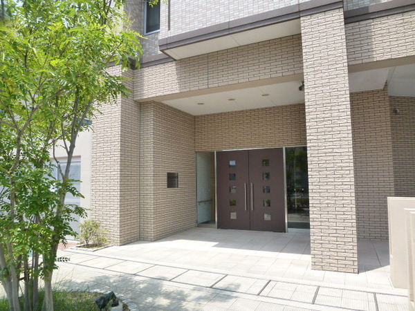 【プレミスト奈良三条レネッツァ】エントランス 【プレミスト奈良三条レネッツァ】エントランス