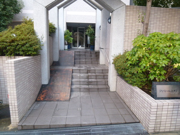 ファミール上町