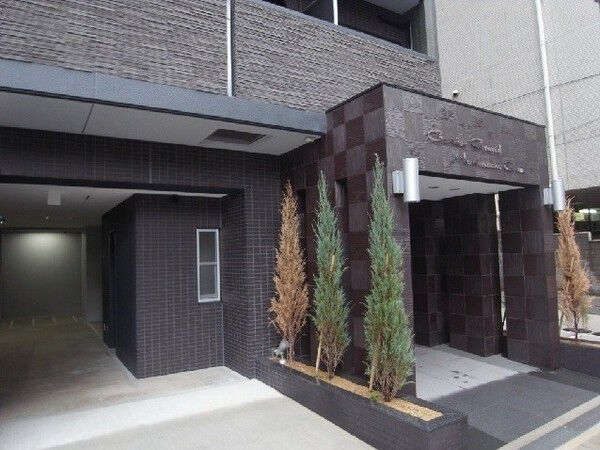 ジュネーゼグラン本町Ｅａｓｔ