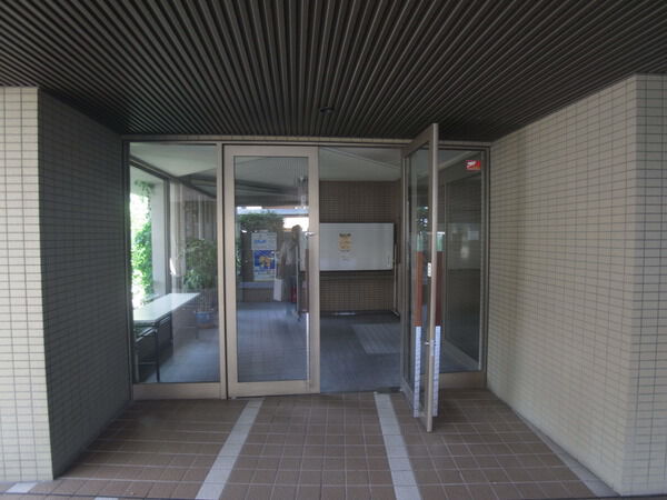 【ファミール福島】エントランス 【ファミール福島】エントランス