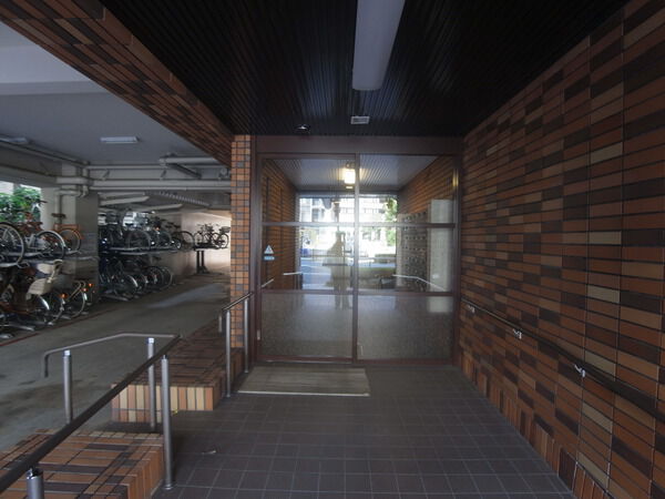 【ミモレ堂島】エントランス