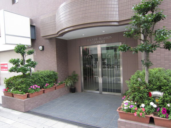 【グランドメゾン江戸堀】エントランス