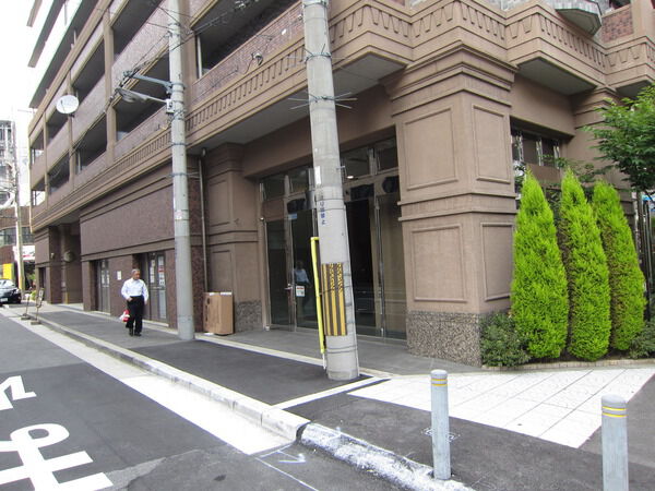 【エスリード西本町】エントランス 【エスリード西本町】エントランス