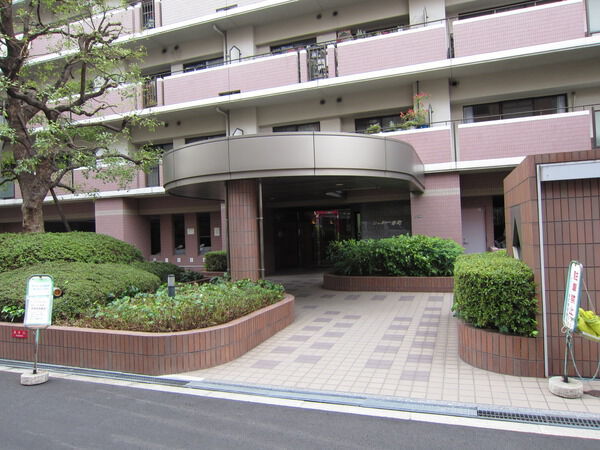 【シャトー本町】エントランス 【シャトー本町】エントランス
