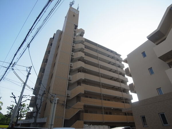 【ライオンズマンション野里】外観2