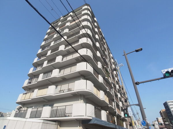 【日商岩井野里マンション】外観2