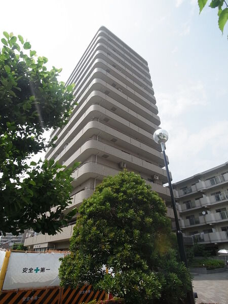 【キングマンション歌島橋】外観写真