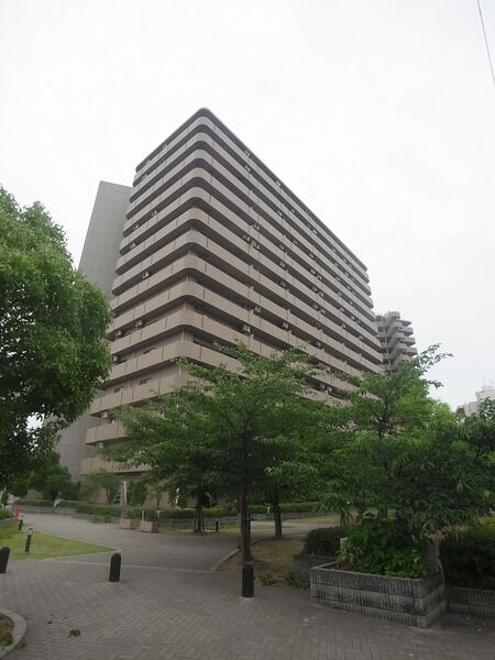 【キングマンションアンティオーネ御幣島】外観写真