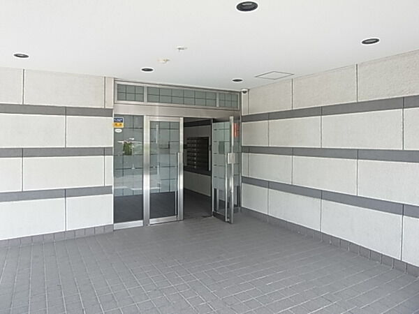 【藤和シティホームズ上新庄駅前】エントランス 【藤和シティホームズ上新庄駅前】エントランス