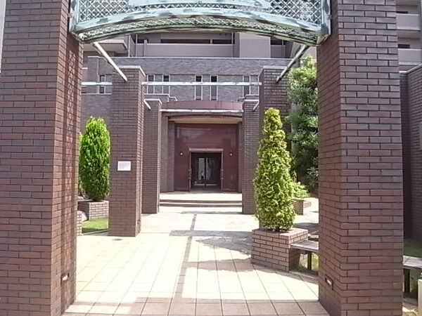 【クレアガーデン北大阪】エントランス 【クレアガーデン北大阪】エントランス