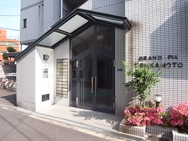 【グランピア塚本】エントランス