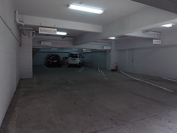 【アネックス新大阪】駐車場 【アネックス新大阪】駐車場