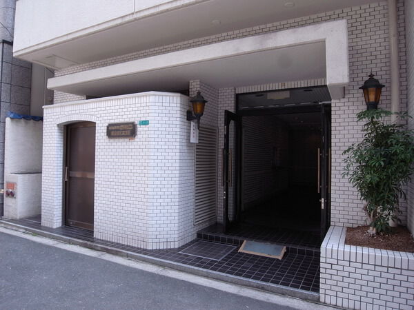 【ビジネスヴィップ第2新大阪】エントランス 【ビジネスヴィップ第2新大阪】エントランス