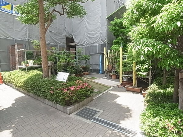 【レジオン南森町】敷地内写真