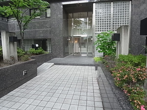 【リーガル天満橋】エントランス 【リーガル天満橋】エントランス