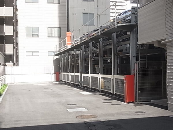 【プラウド大阪同心】駐車場