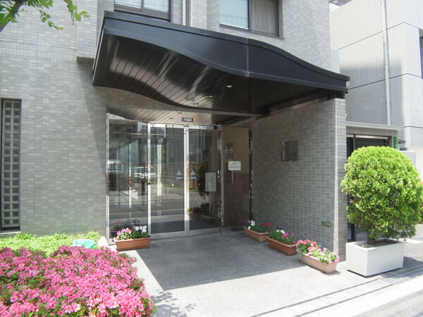 【グランドメゾン中津】エントランス 【グランドメゾン中津】エントランス