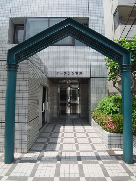 【オーブラン中津】エントランス 【オーブラン中津】エントランス