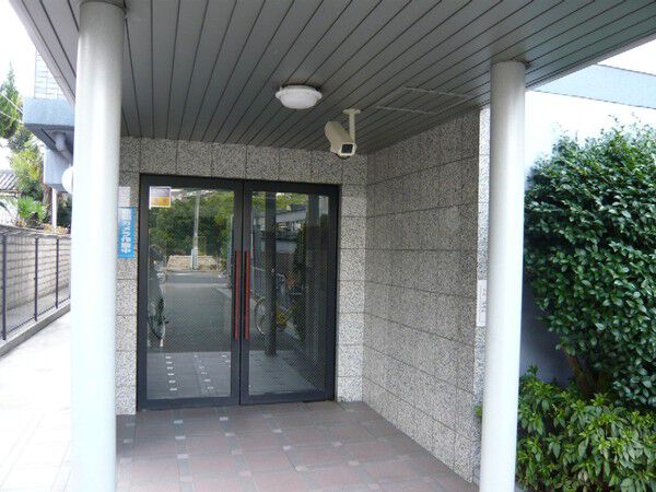 【セザール鶴見緑地】エントランス 【セザール鶴見緑地】エントランス