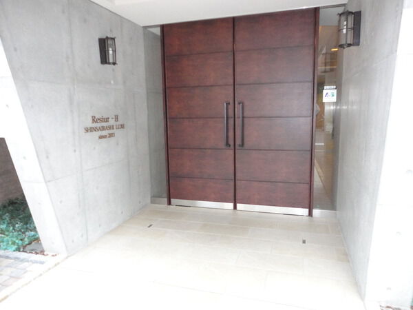 【レジュールアッシュ心斎橋リュクス】エントランスアプローチ 【レジュールアッシュ心斎橋リュクス】エントランスアプローチ