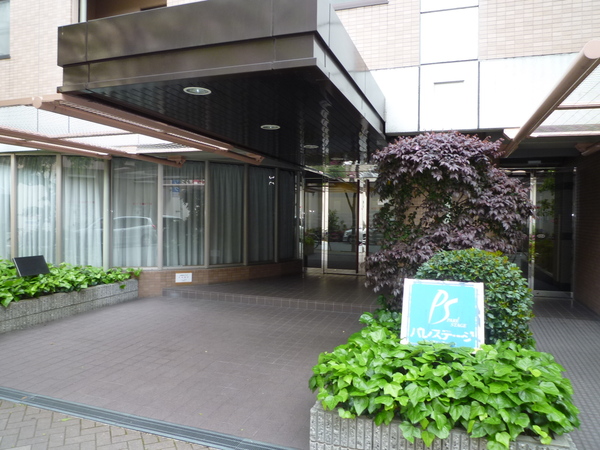 【パレステージ四ツ橋】エントランスアプローチ 【パレステージ四ツ橋】エントランスアプローチ