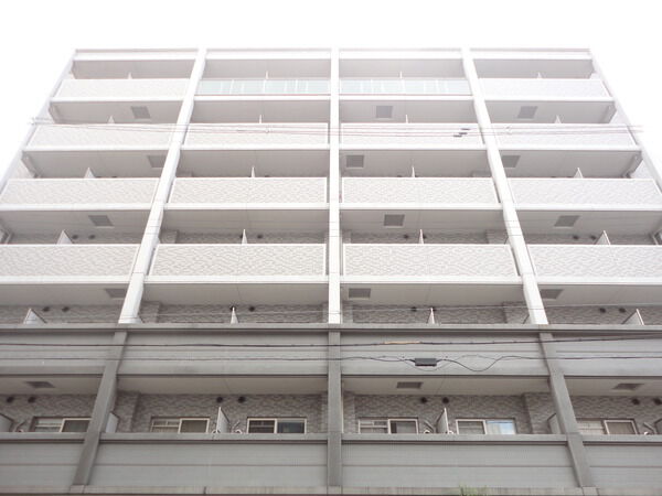 【エスリード難波ＷＥＳＴ】外観写真