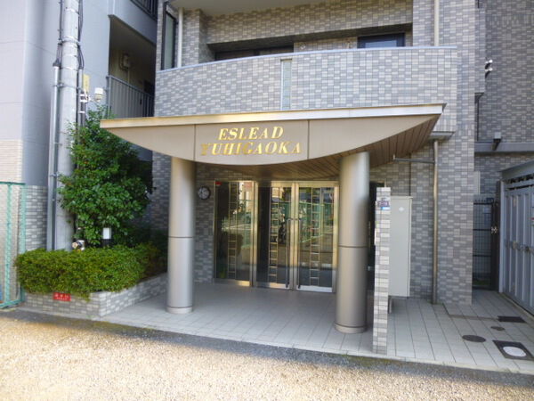 【エスリード夕陽丘】エントランス前