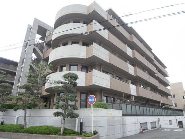 【アパガーデンコート北畠】外観写真