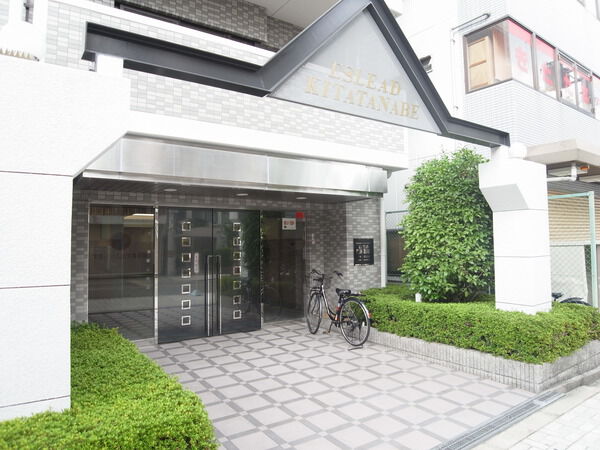 【エスリード北田辺】エントランス前 【エスリード北田辺】エントランス前