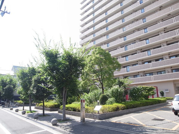 【ファミール北加賀屋こもれびの街】外観写真