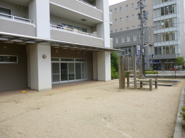 【マーメイドシティ草津】敷地内公園 【マーメイドシティ草津】敷地内公園