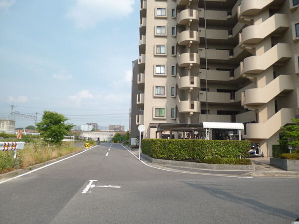 【アメニティ南草津Ⅱ】前面道路
