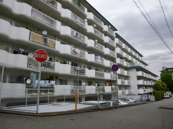 【苦楽園レックスマンション】外観