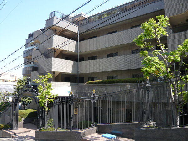 【ヴェルビュ夙川】外観写真